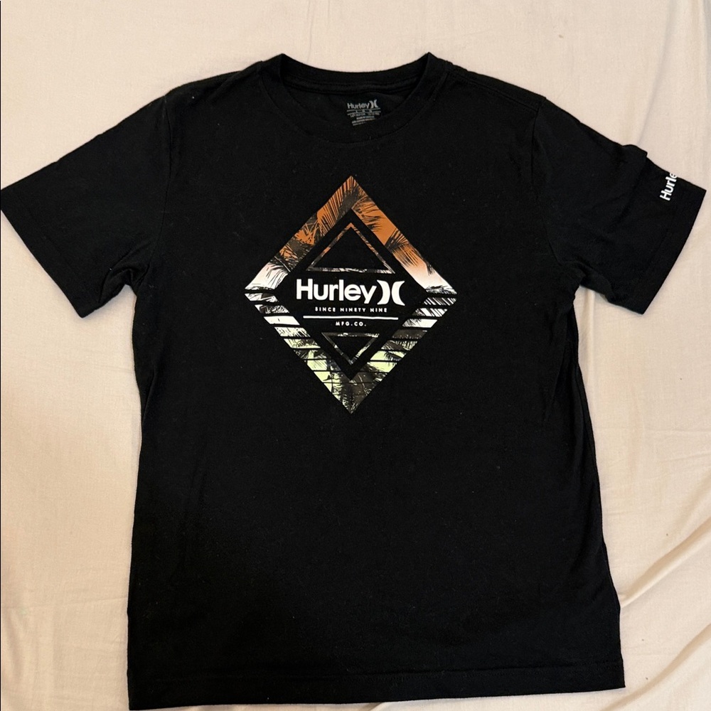 Hurley Black Tee with Geometric Graphic